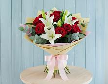 Букет цветов из:  Лилии и Розы в Новосолдатке