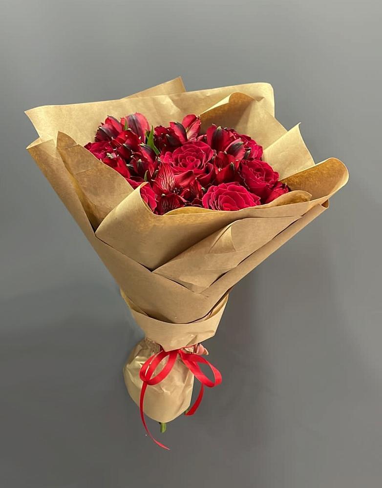 Букет цветов из: Альстромерии и Розы в Новосолдатке