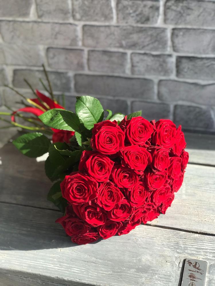 Букет Красные розы Фридом в Новосолдатке