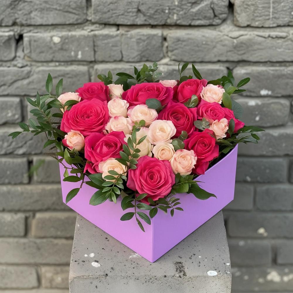 Цветочная композиция из Розы в коробке в Новосолдатке