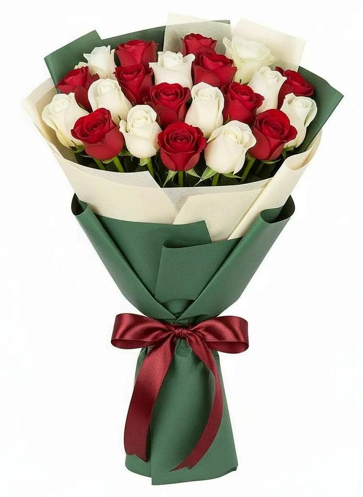 Букет Микс из красных и белых роз в Новосолдатке