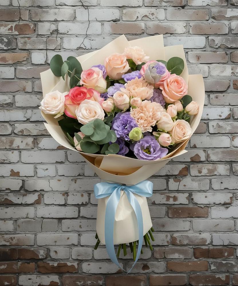 Букет цветов из: Розы, Лизиантусы и Гвоздики в Новосолдатке