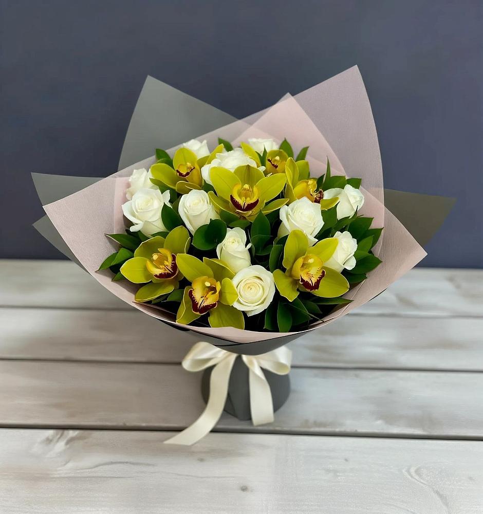 Букет цветов из: Орхидеи и Розы в Новосолдатке