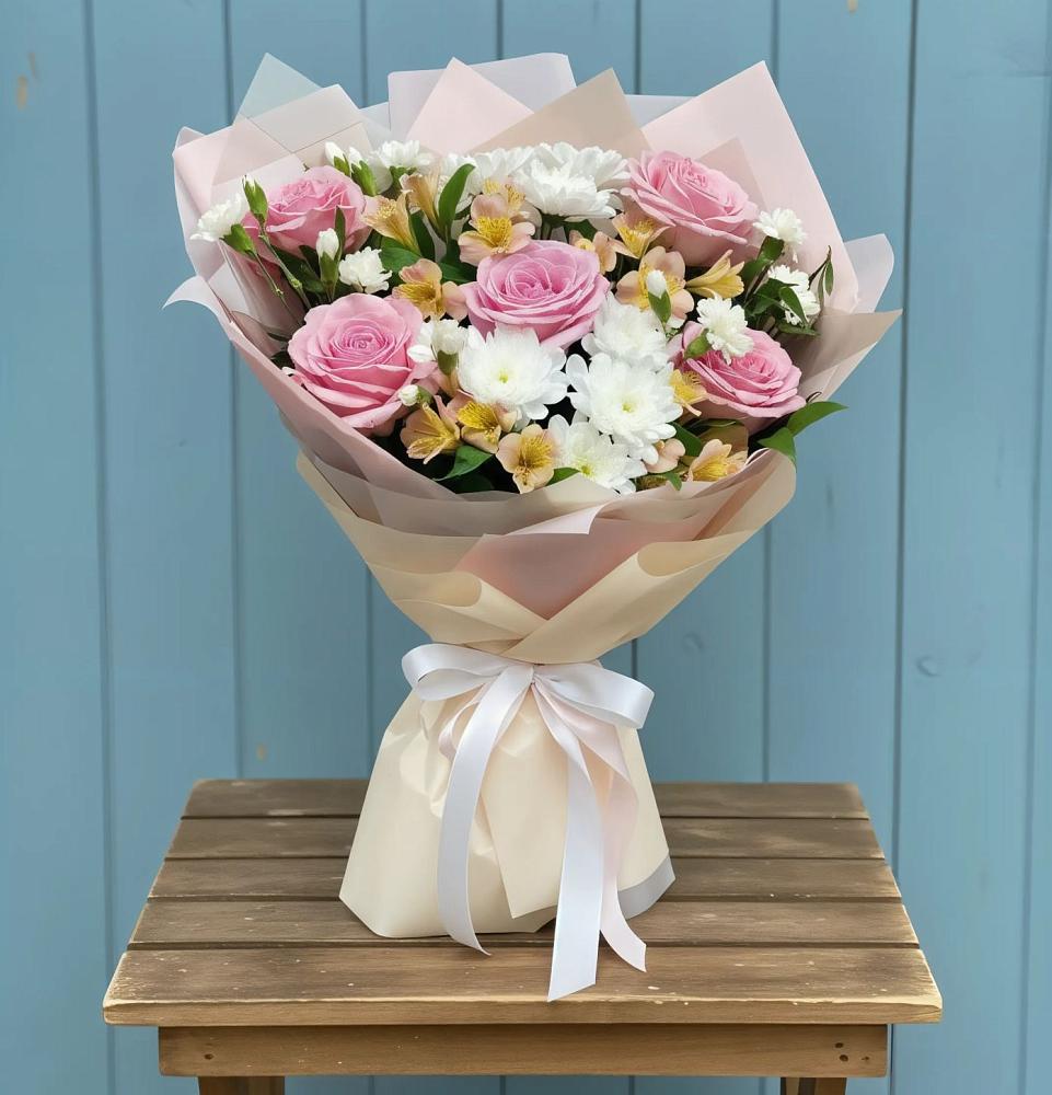 Букет цветов из: Гвоздики, Орхидеи и Розы в Новосолдатке