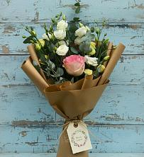 Букет цветов из:  Розы и Лизиантусы в Новосолдатке