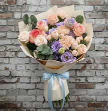 Букет цветов из:  Розы, Лизиантусы и Гвоздики в Новосолдатке