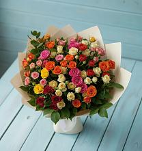 Букет Микс из разноцветных кустовых роз в Новосолдатке